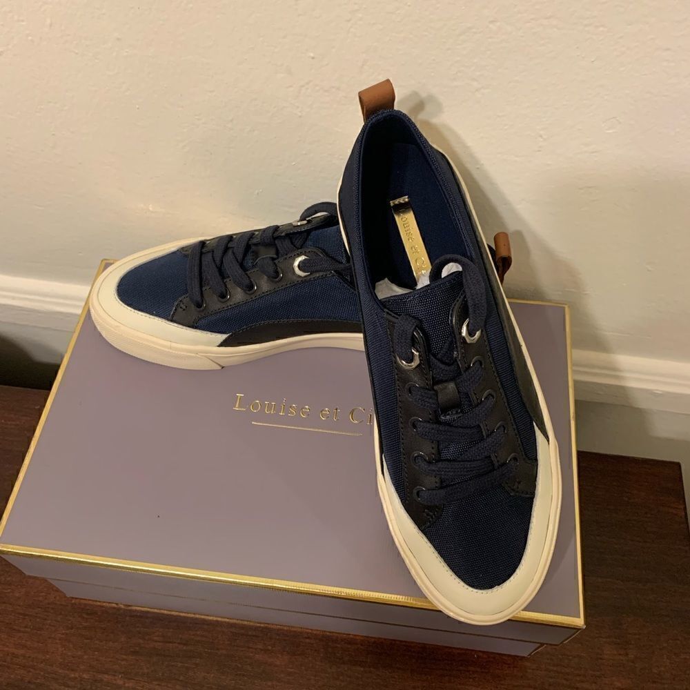 Louise et Cie Women’s canvas leather sneaker size 7, NIB